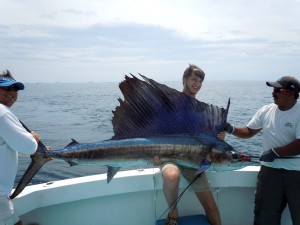 Sayulita fishing action